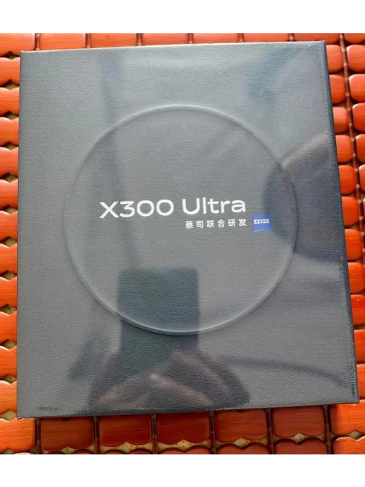 Смартфон vivo X300 Ultra 16/512 ГБ, серебристый, фото 2